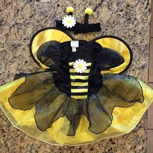 Baby girl bumblebee 🐝 Halloween 🎃 costume